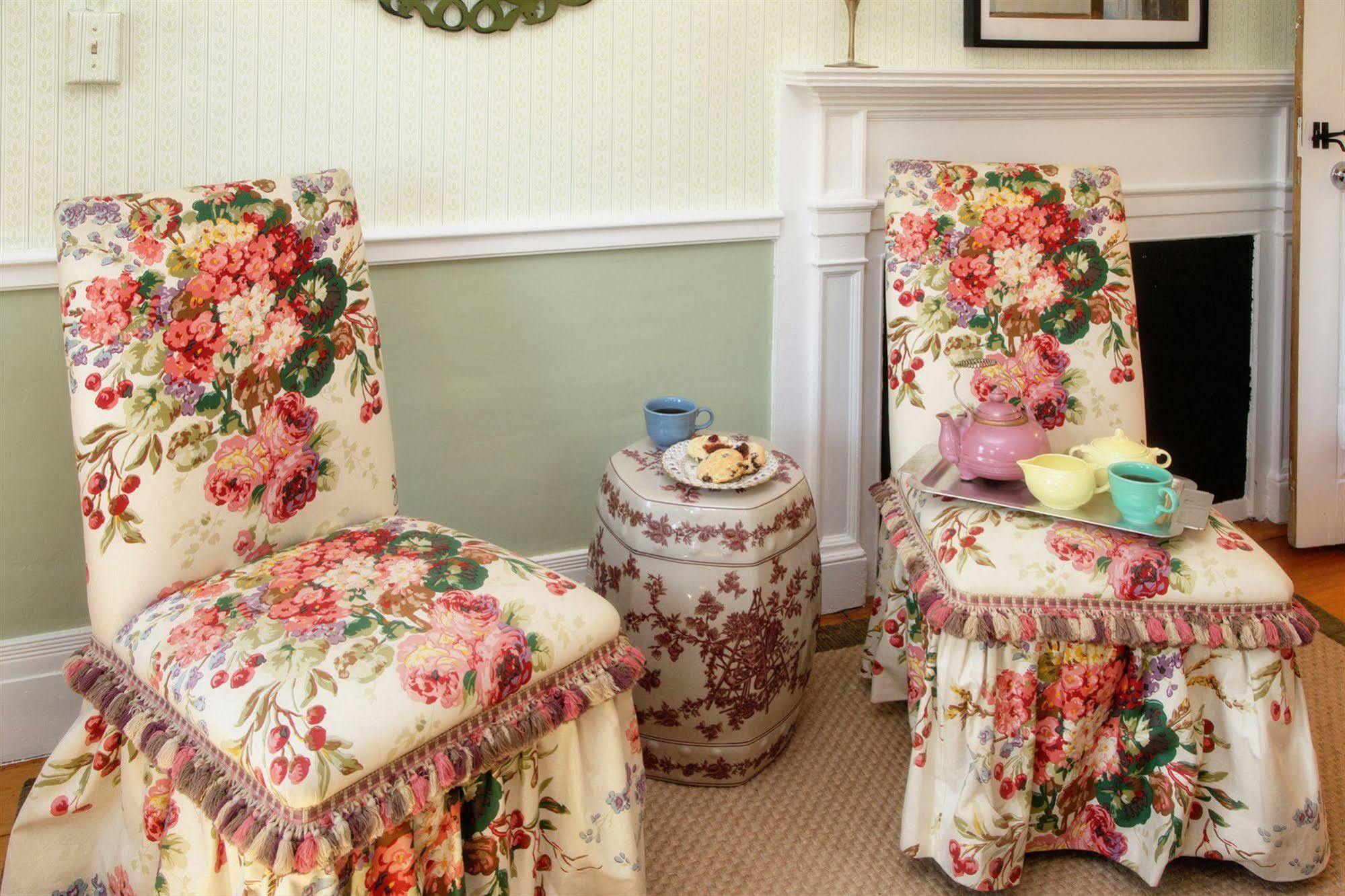 The Inn At Yarmouth Port (Adults Only) Extérieur photo